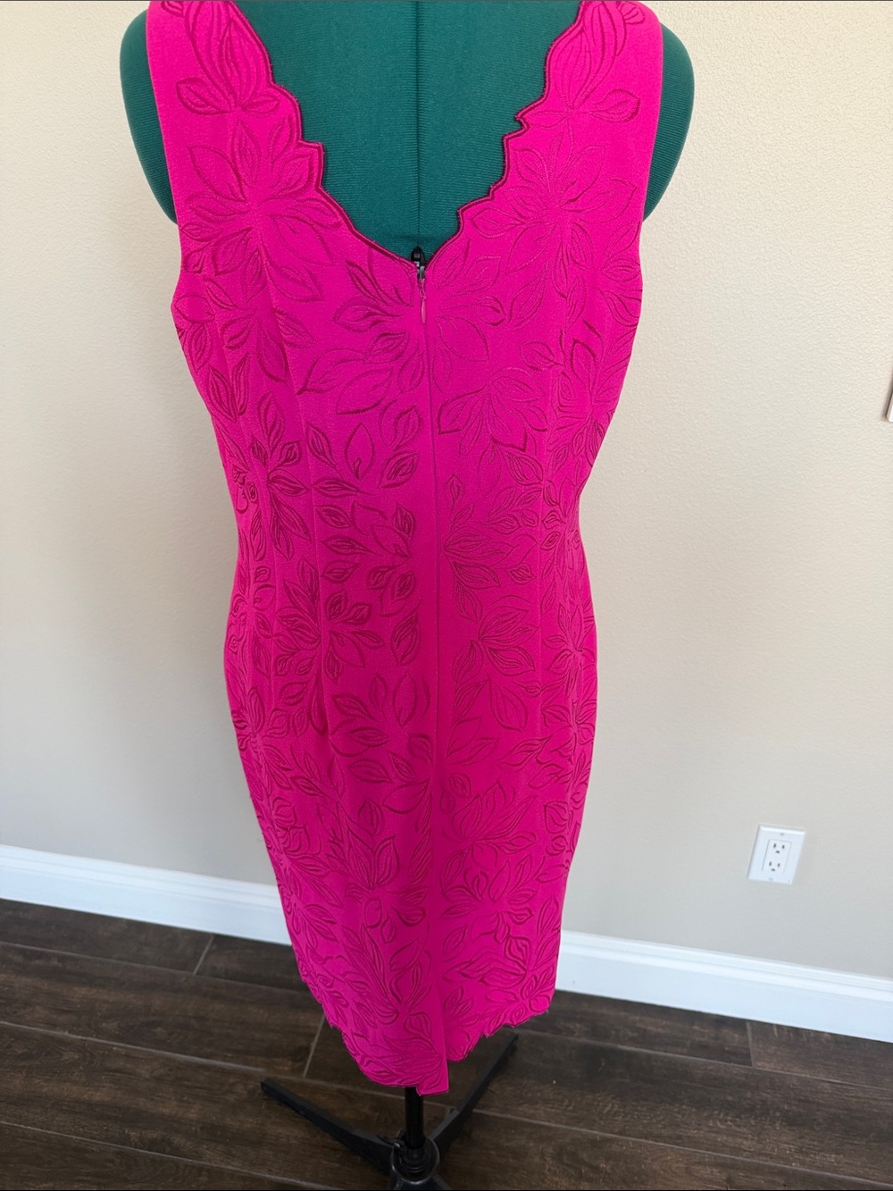 ANTONIO MELANI Bright Fuchsia Floral Sheath Dress - Picture 3 of 5